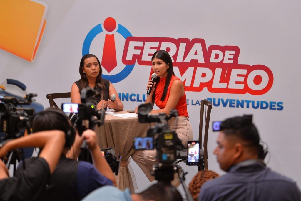 Ofertará Gobierno de Esteban mil 200 empleos para jóvenes duranguenses (2)
