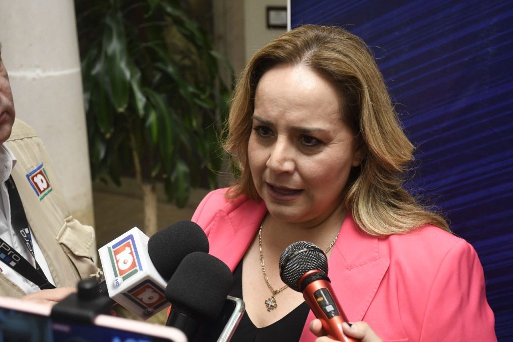 VERO PÉREZ18