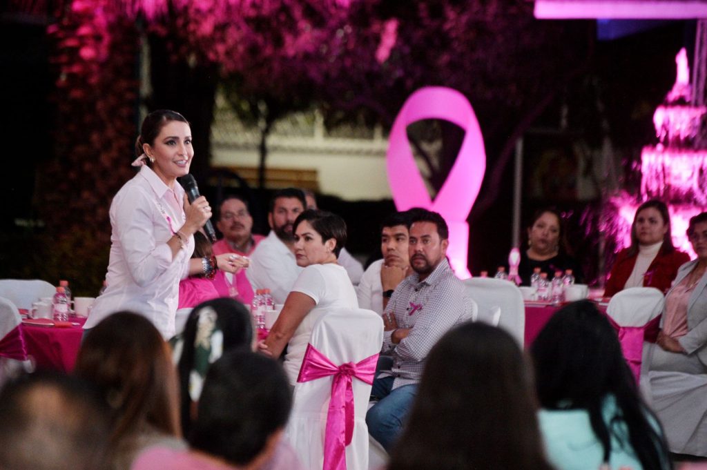 Con el apoyo de Marisol y Esteban, sobrevivientes de cáncer contarán con reconstrucción mamaria totalmente gratis 2