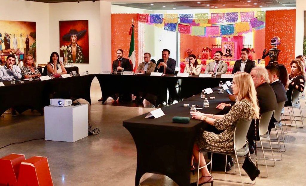 Busca Esteban nuevas oportunidades de inversión; presenta ventajas competitivas de Durango ante empresarios de Florida, EE.UU.4