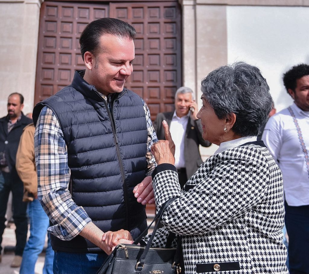 Cumple Esteban con aumento a personal educativo con “Medida de Bienestar” y pago retroactivo 2