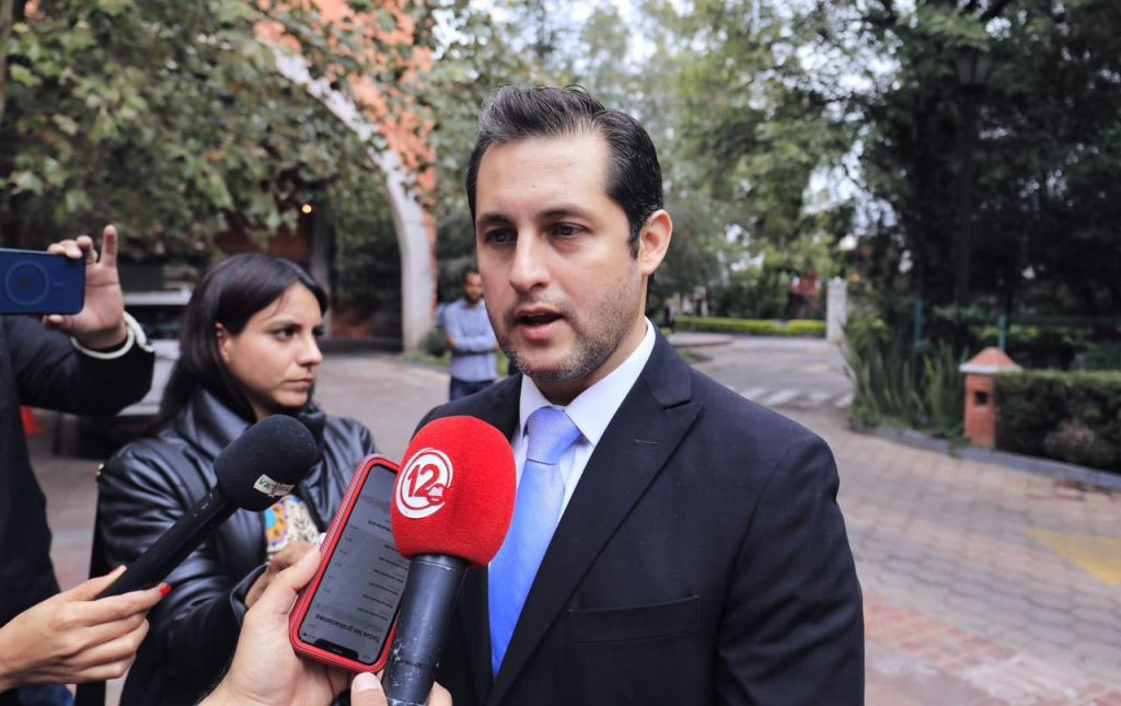 Primero el bienestar de la niñez más vulnerable, por encima de cualquier otro interés Antonio Mier (1)