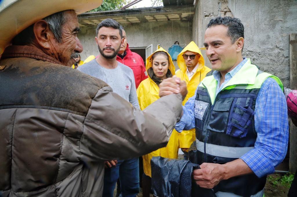 Vamos unidos y fuertes para proteger del frío a la gran familia Toño Ochoa 2