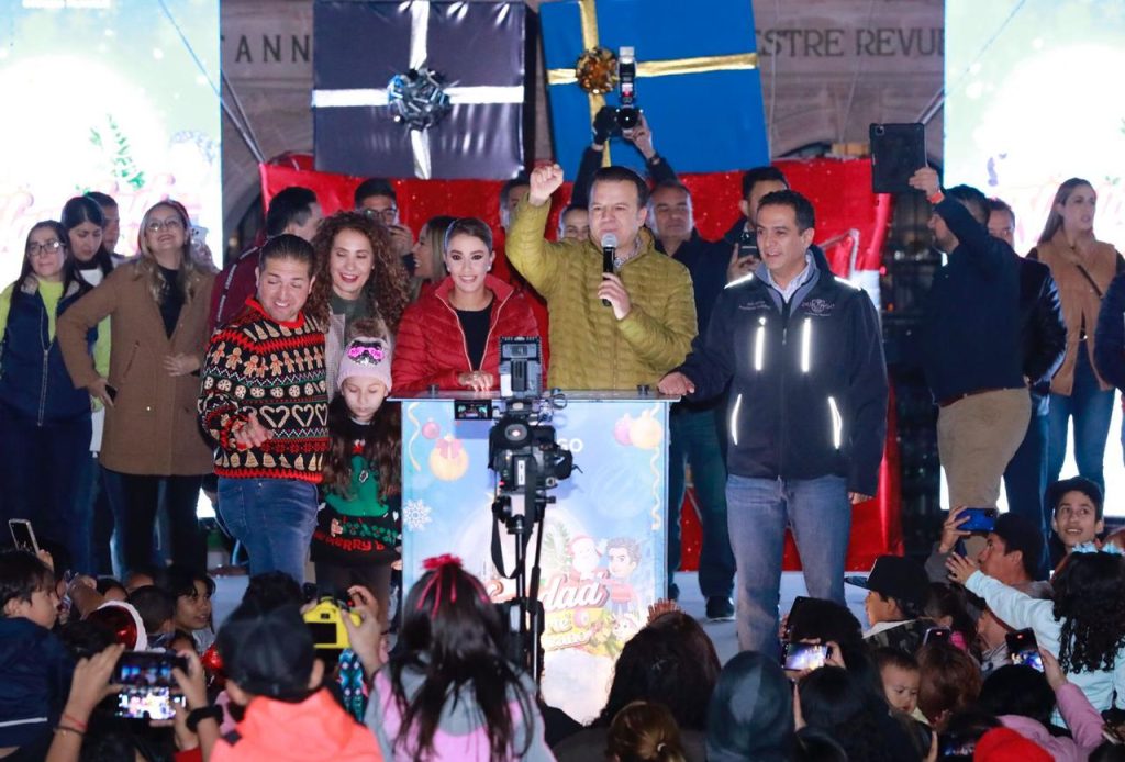 ¡Ya llegó la Navidad, familia duranguense! Esteban y Toño Ochoa 4