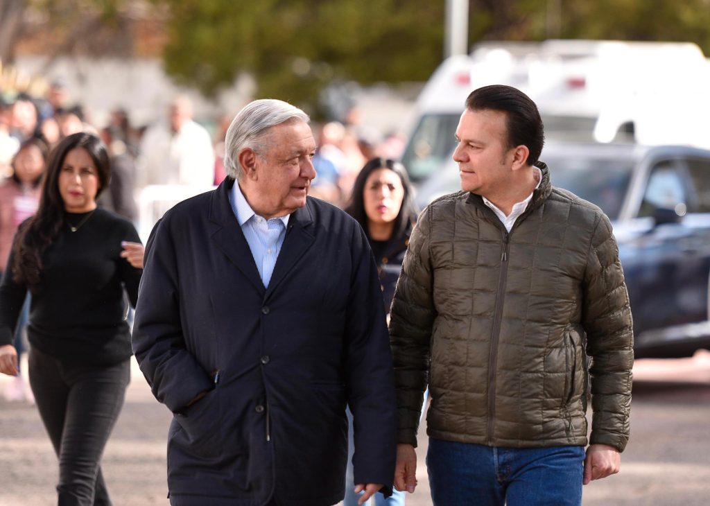 Buena relación entre AMLO y Esteban trajo también beneficios para la Educación; se federalizarán plazas de Telesecundaria1