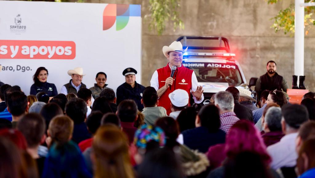 Esteban sigue cumpliendo con Santiago Papasquiaro; entrega obras y acciones por más de 60 mdp3
