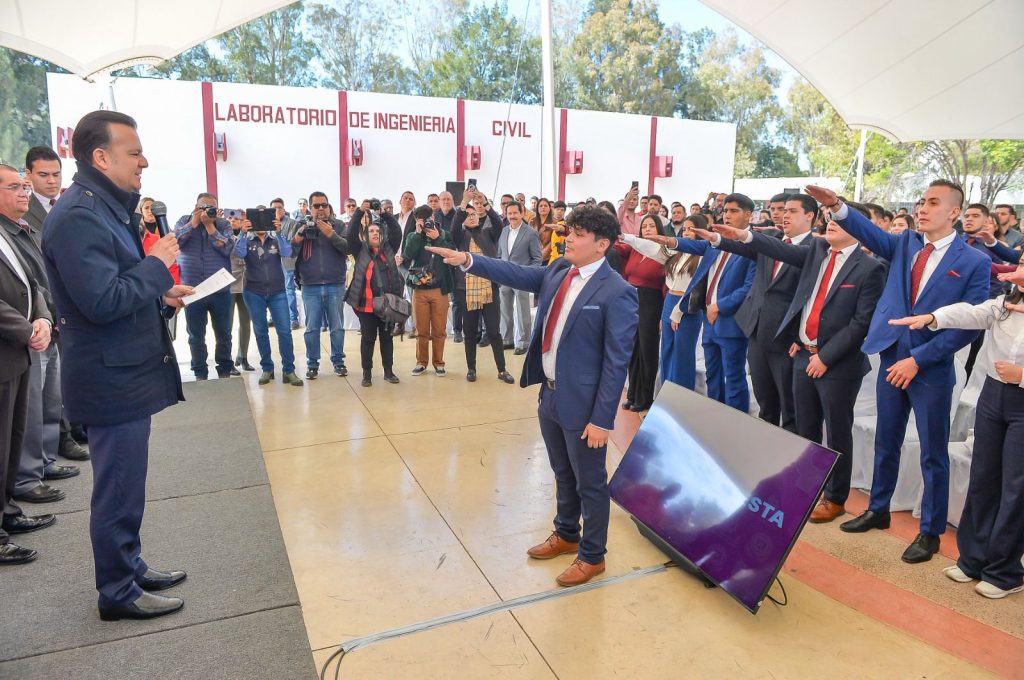 El Tecno tiene amigo Gobernador; será clave para preparar jóvenes para las nuevas inversiones Esteban 1