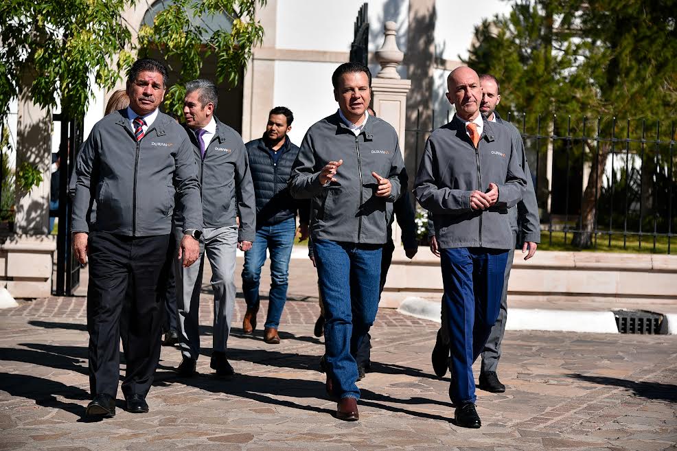 Empresa española confía en la visión de Esteban hacia el futuro, la tecnología y mano de obra de Durango