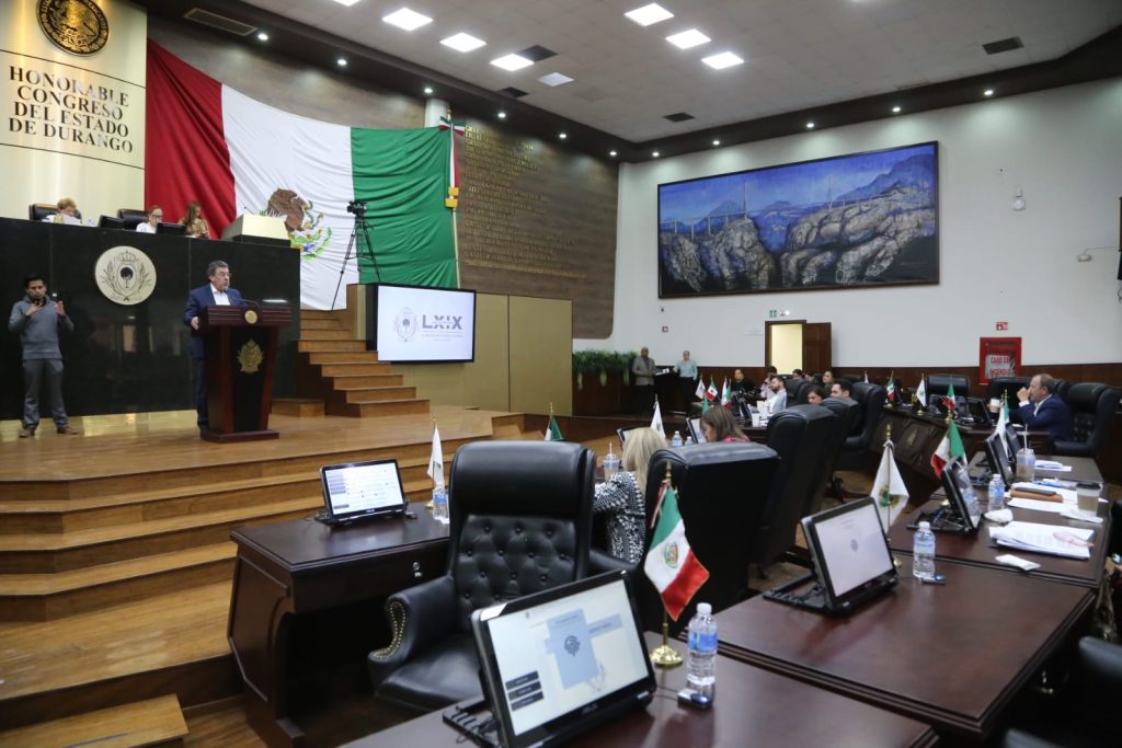 Ricardo Lopez Pescador en el Pleno del Congreso
