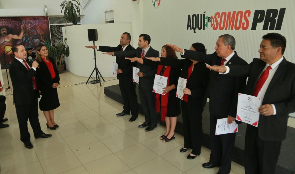 toma de protesta a los nuevos secretarios del Comité Directivo Estatal 2