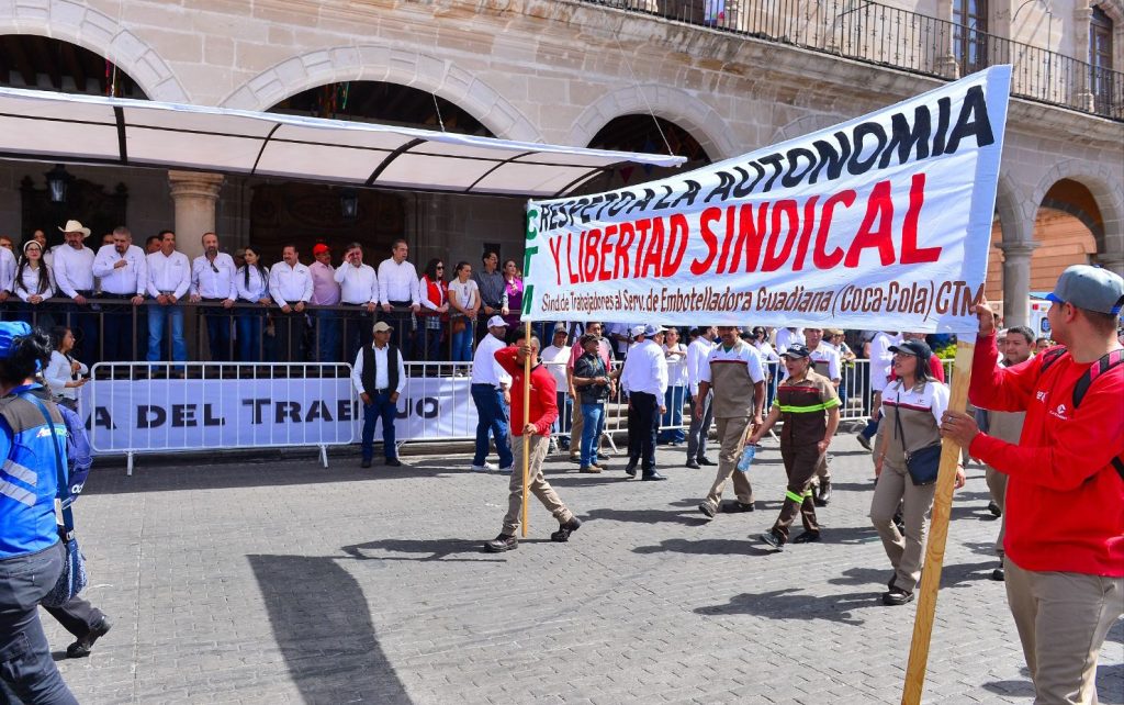 Desfile del Día del Trabajo, un espacio de expresión y reconocimiento a la fuerza laboral duranguense1