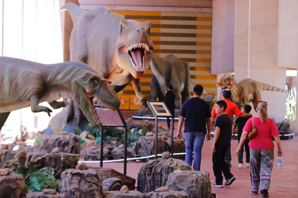 ¡No te pierdas la exhibición de Dinosaurios en el Bebeleche!; se extiende hasta el 26 de mayo1
