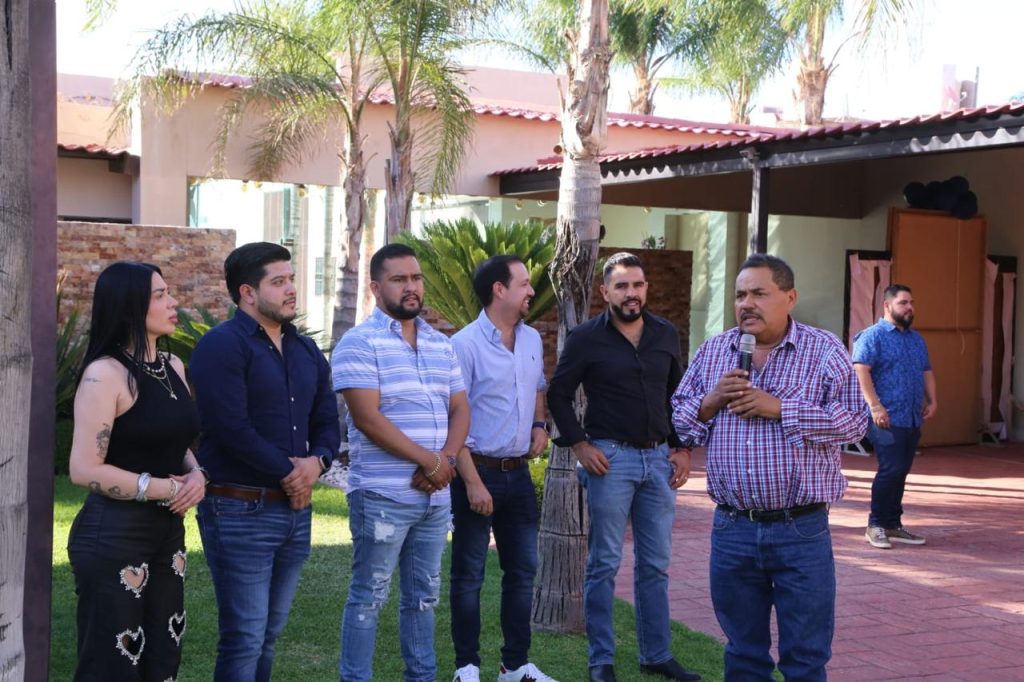 FESTEJO (1)