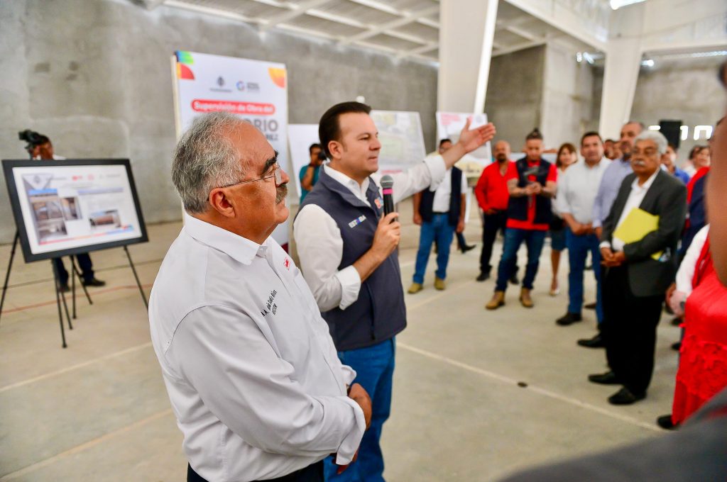 Recibe UJED la mano de un gobernador amigo; supervisa Esteban construcción de auditorio y cafetería en Facultad de Ingeniería 1