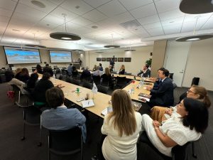 Avanza con pie derecho gira del Gobernador Esteban Villegas en Los Ángeles, CA_ se reúne con grandes plataformas de entretenimiento y cámaras de comerci (2)