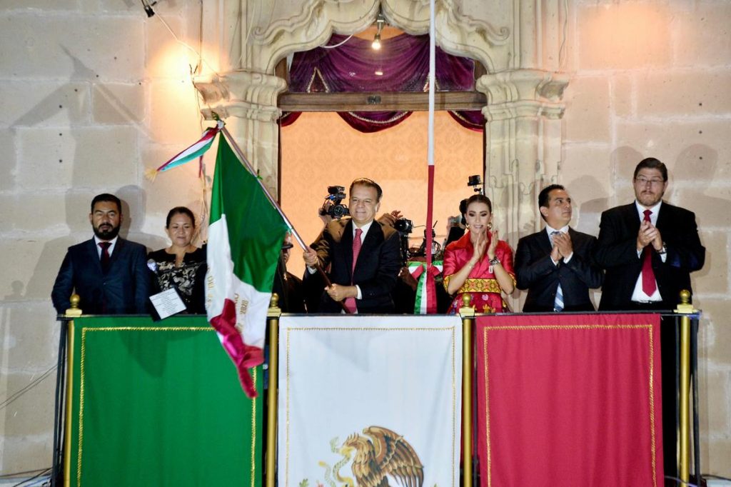 1-¡Viva México! Da Esteban en paz y armonía el Grito de Independencia en Durango (1)