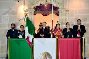 1-¡Viva México! Da Esteban en paz y armonía el Grito de Independencia en Durango (1)