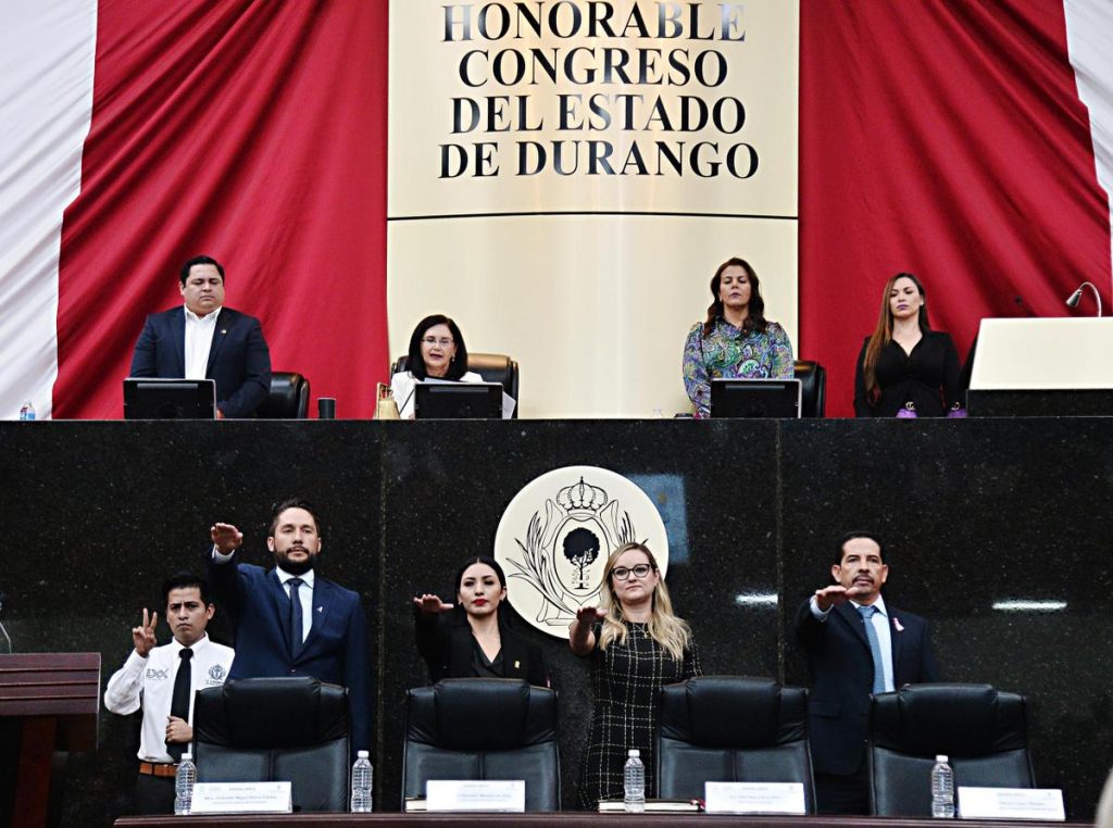 07-Con 36 inversiones materializadas, industria fílmica y apoyos al campo, Durango es competitivo, próspero y de oportunidades (7)