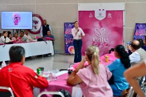 2-Lleva Marisol el primer Café Rosa a medios de comunicación de La Laguna 2