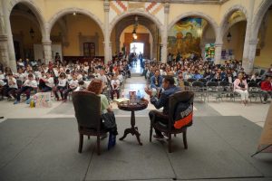 31-El libro Cuentos justos para tiempos injustos de Jaime Alfonso Sandoval de presento en el Festival Revueltas 2024 3