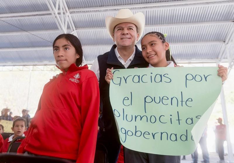 3-Con el puente “Plomositas” (3)