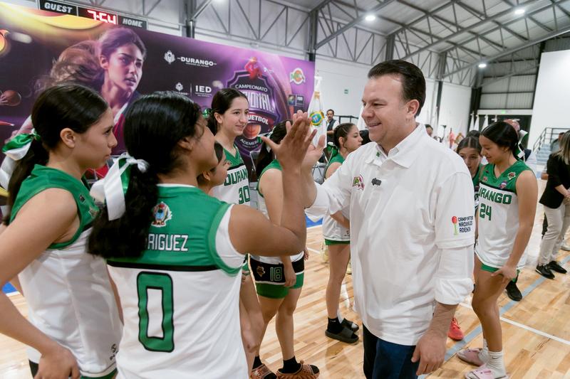 3-En Durango, Esteban le apuesta al deporte (3)