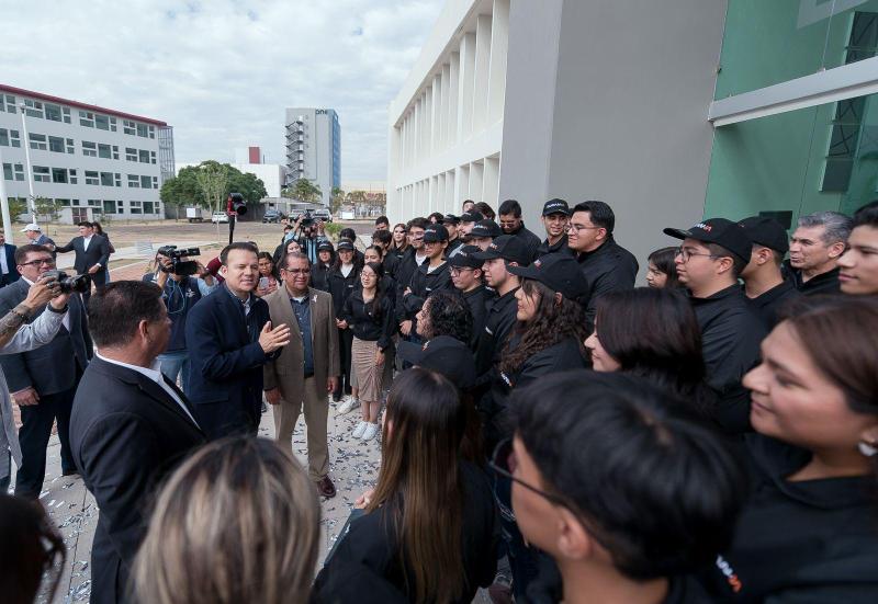 3-Nuevo Data Center transforma vocación educativa y laboral de Durango; CONALEP iniciará carrera en IA (3)