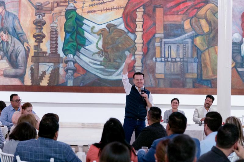4-Esteban Villegas se reúne con personal del Sector Salud y reafirma su compromiso de dar atención médica digna y de calidad en Durango (4)