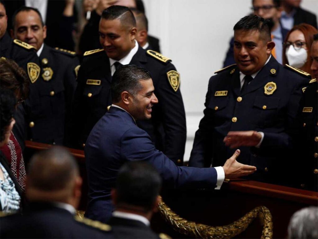 Es obvio en quién está al frente de la estrategia; militares se resisten