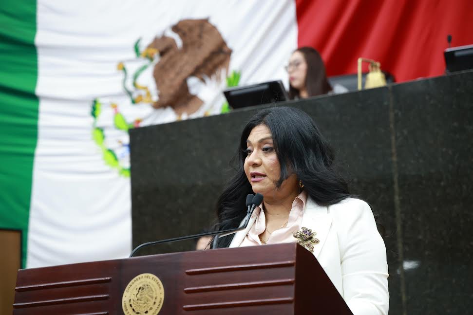 NADIA 05-07 at 1.30.18 PM