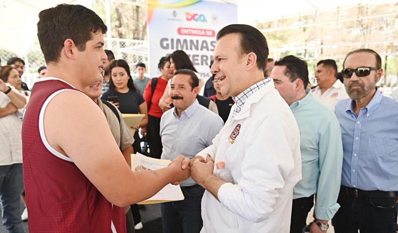 02-Destacan alumnos del ITD el compromiso del Gobernador al fortalecer la infraestructura educativa (2)