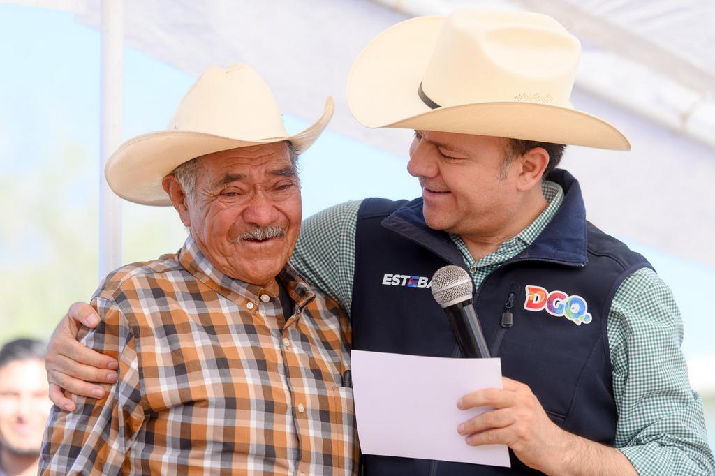 05-Esteban Villegas, en el top tres de gobernadores mejor evaluados de México3