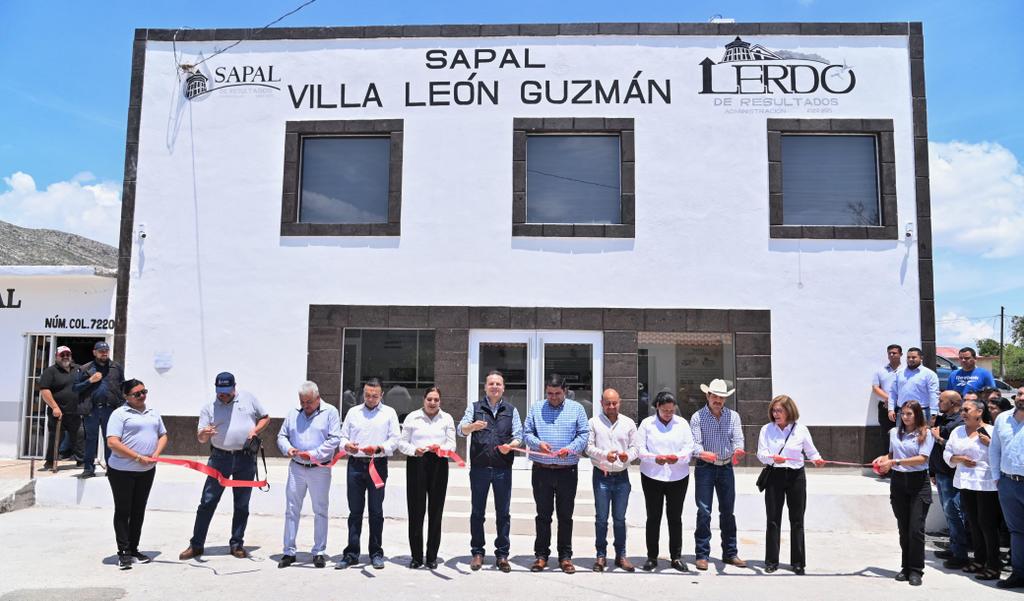 06-Esteban y Homero le cumplen a Villa León Guzmán ya tienen agua garantizada y mejores servicios