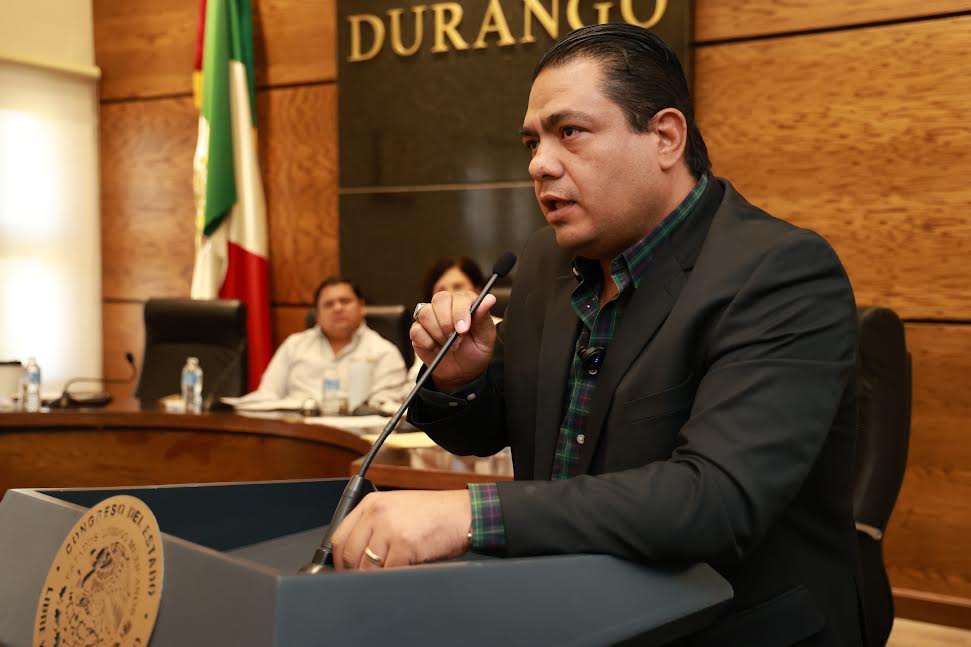 ALEJANDRO MATA 025-06-10 at 12.01.50 PM