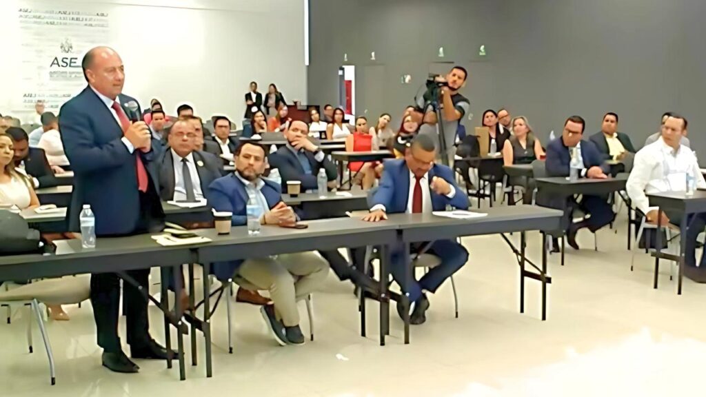 PARTICIPA DÍAZ RODRÍGUEZ EN LA SEGUNDA REUNIÓN DE FISCALES ANTICORRUPCIÓN DE MÉXICO 2025 (3)