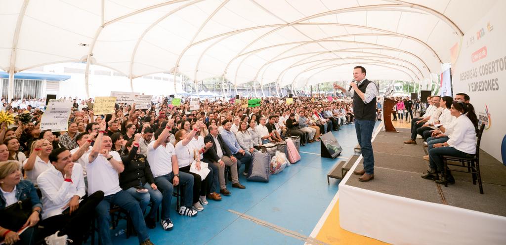 02-Gobierno cercano, que cumple y respalda a su base trabajadora Esteban Villegas refrenda compromiso con el Sindicato de los Tres Poderes (2)