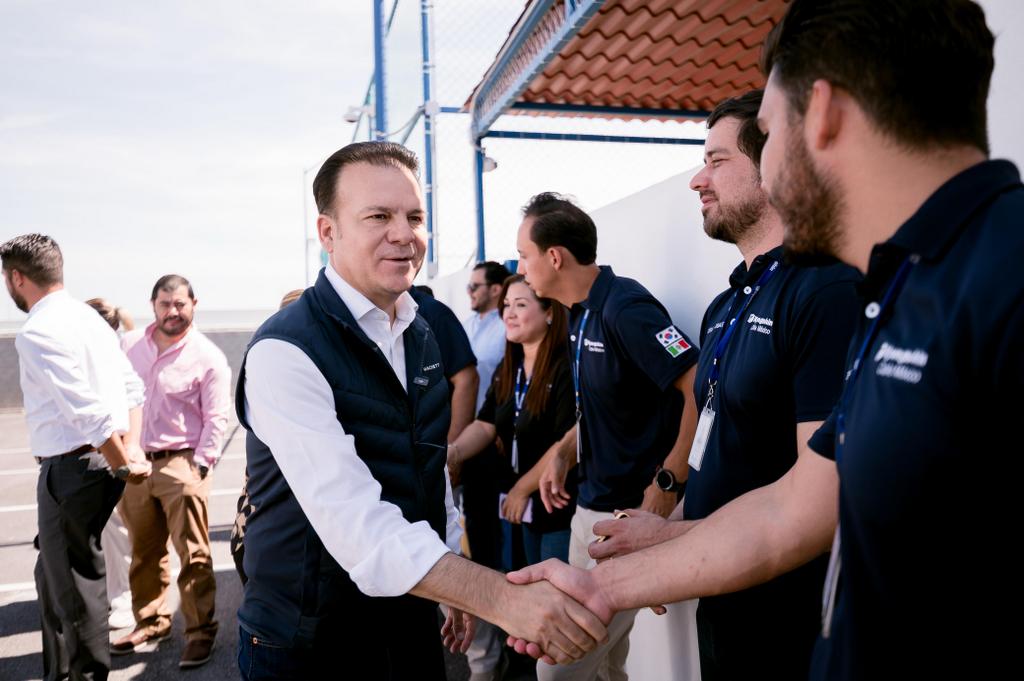 02-Esteban impulsa empleos reales para jóvenes con nueva planta de Kyungshin en Gómez Palacio2
