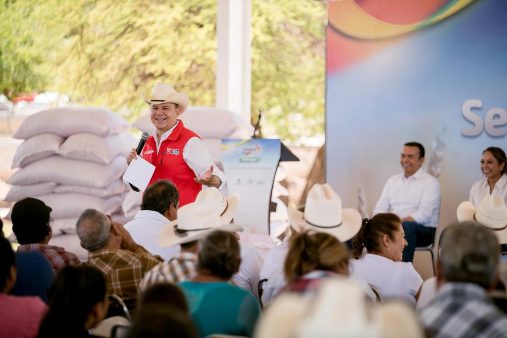 1-El campo de Durango se fortalece con apoyos a más de 50 mil familias bajo el liderazgo de Esteban Villegas (1)