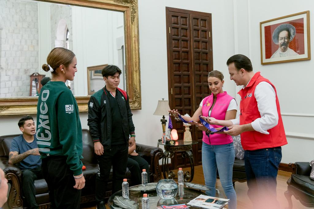 1-Orgullo duranguense en los Panamericanos Junior con el respaldo del gobernador, jóvenes atletas regresan con medallas (2)