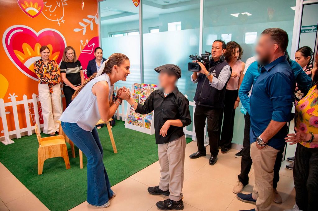 2-42 menores ya tienen una familia gracias al programa de adopción que impulsa Marisol Rosso desde el DIF Estatal2
