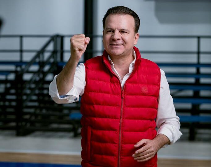 2-Con Esteban Villegas, nace un Gigante en la educación Durango avanza con uniformes, útiles y escuelas dignas (2)