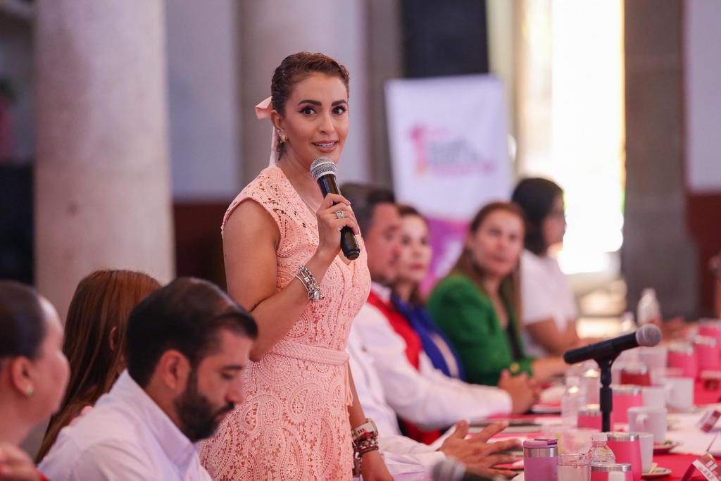 08-Marisol Rosso fortalece coordinación con los 39 DIF Municipales para atender a los más vulnerables (2)