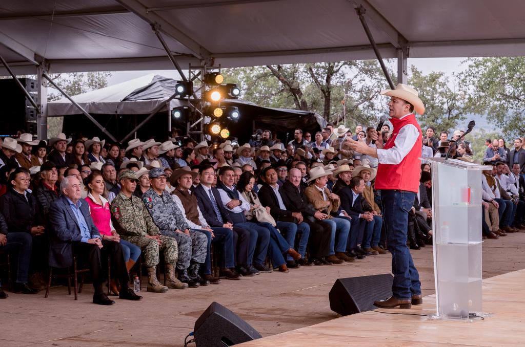 1-Gobierno Federal, gobernador de Coahuila y la Embajada de China reconocen el trabajo de Esteban Villegas en Durango