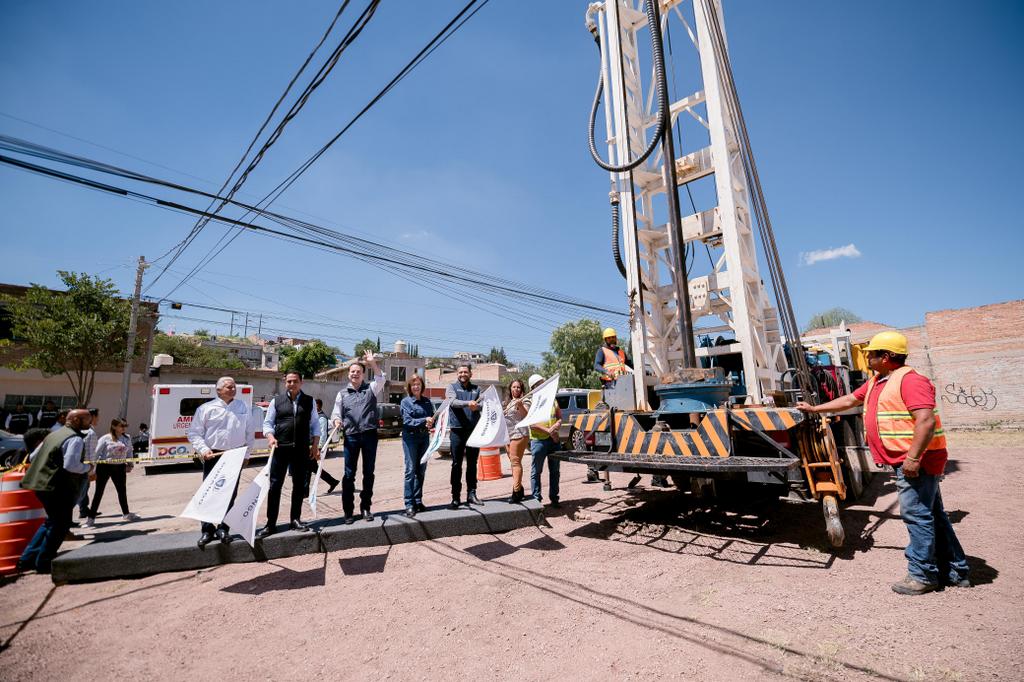 2-Esteban y Toño arrancan obra que dará agua 24-7 a más de 40 mil personas de ocho colonias de Durango (2)