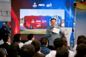 3-Con inversiones históricas y programas innovadores, Esteban Villegas impulsa una transformación educativa en Durango (3)