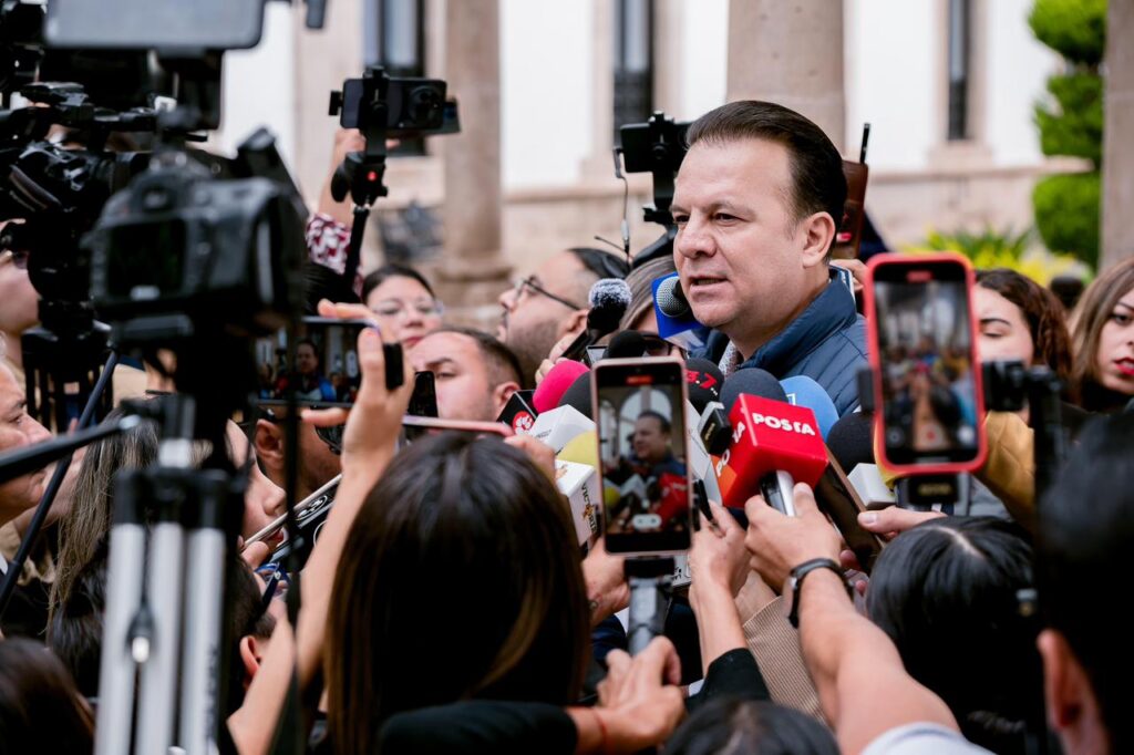 Acuerda Gobernador Esteban con el Gobierno Federal impulsar precios justos para el frijol y el avance de Ciudad Pecuaria (1)