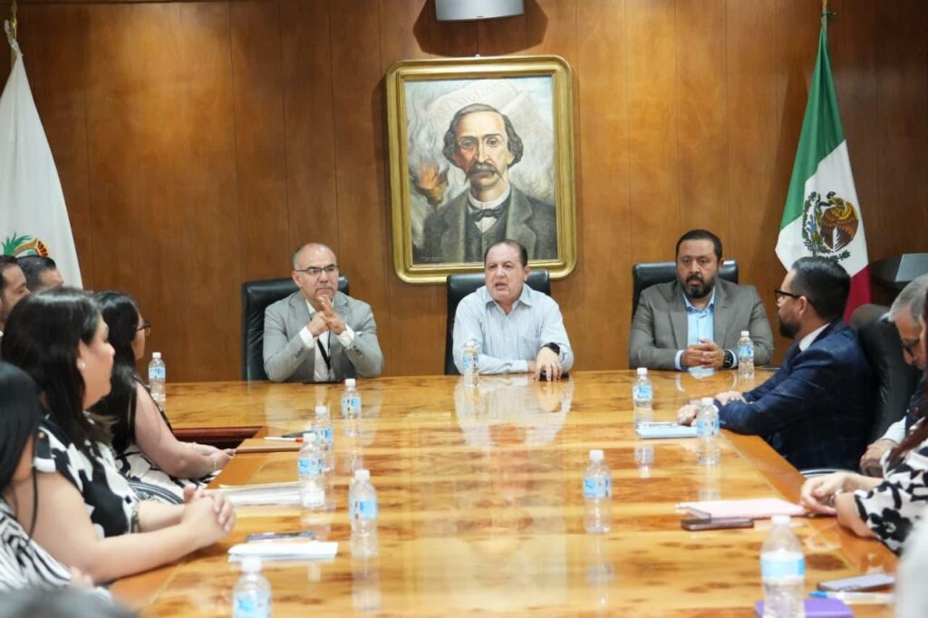 Trabajo en equipo fortalece imagen del Congreso Ernesto Alanís (2)