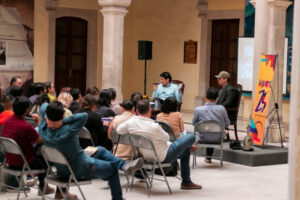 13-Miguel Casco y Ricardo Milla imparten el conversatorio 3