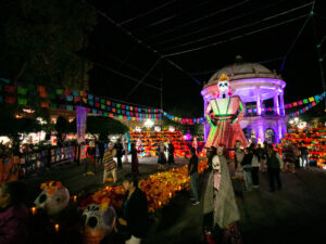 9-Gobierno del Estado impulsa tradiciones con la Catrina Monumental en Durango (1)