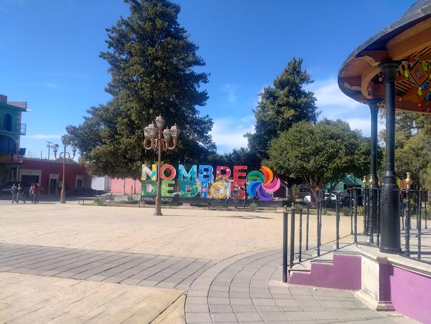 DETIENE FECCED A TRES ELEMENTOS DE SEGURIDAD PÚBLICA DE NOMBRE DE DIOS